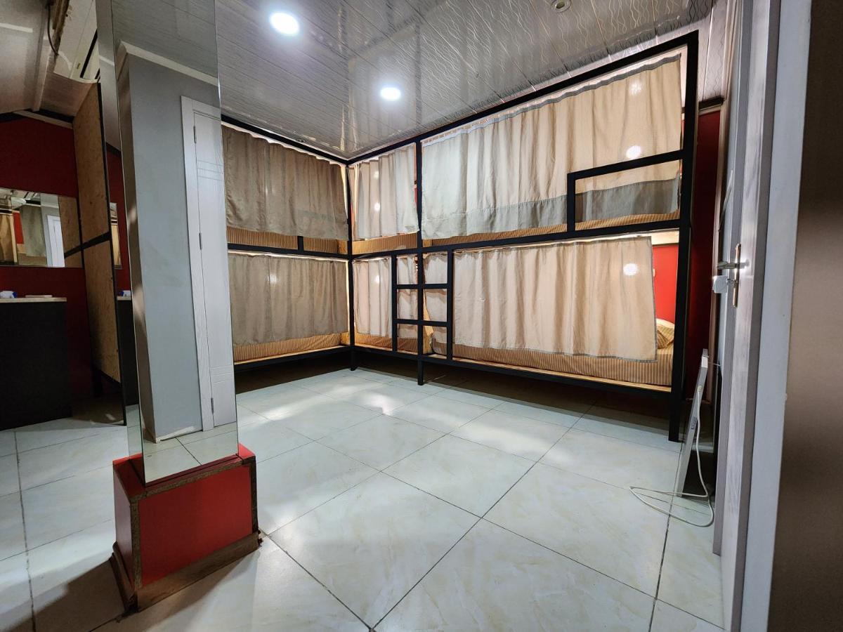 Gala Hostel Тбілісі Екстер'єр фото