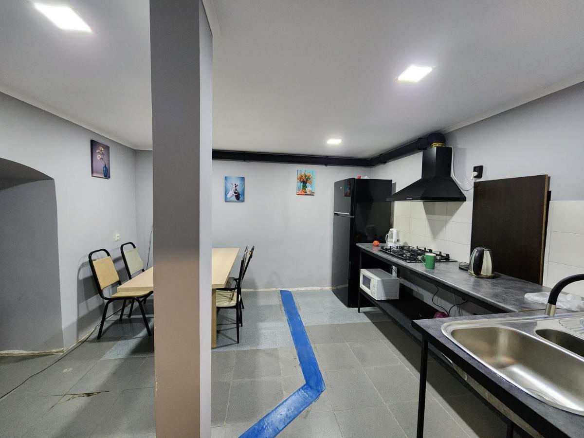 Gala Hostel Тбілісі Екстер'єр фото