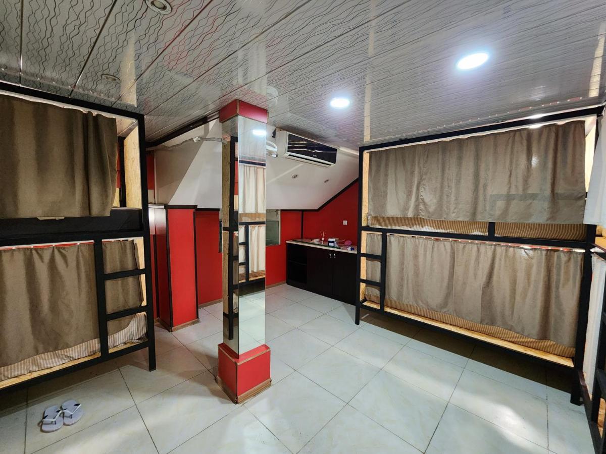 Gala Hostel Тбілісі Екстер'єр фото