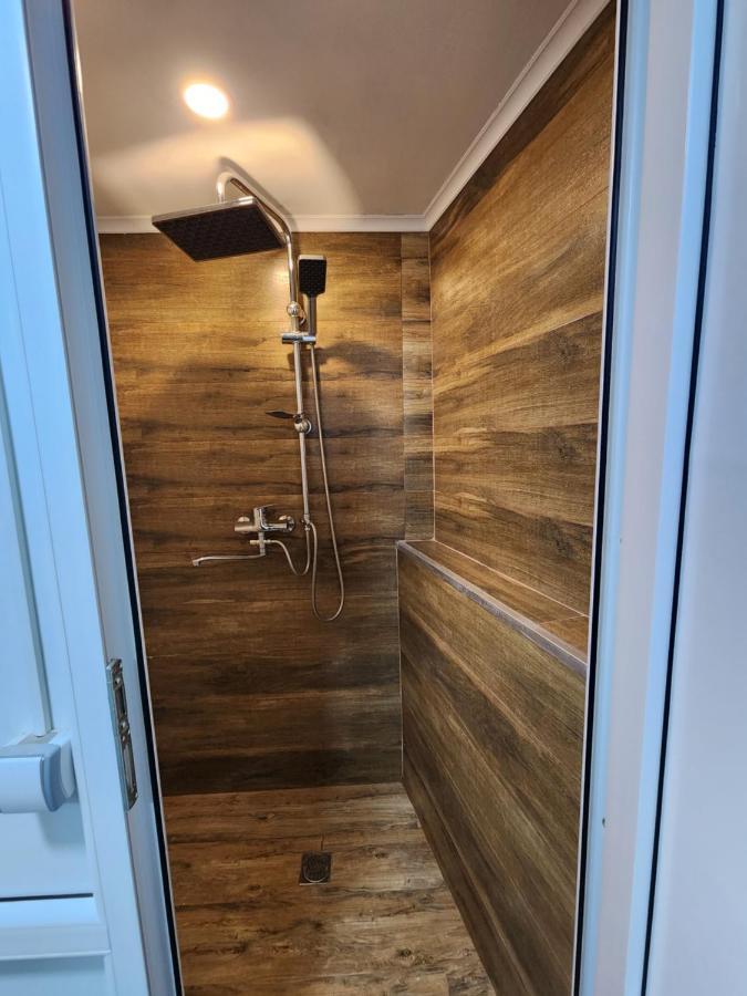 Gala Hostel Тбілісі Екстер'єр фото