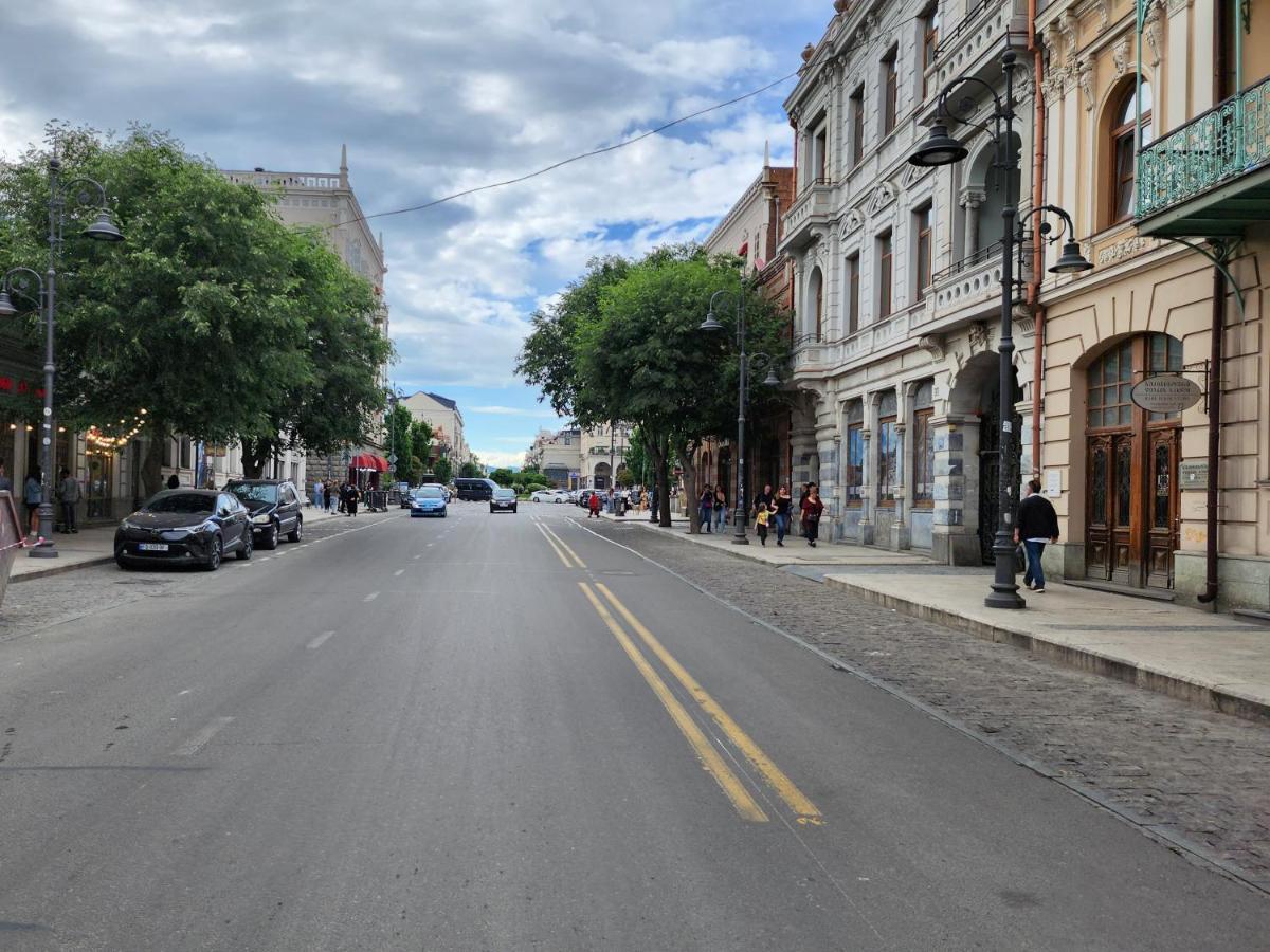 Gala Hostel Тбілісі Екстер'єр фото