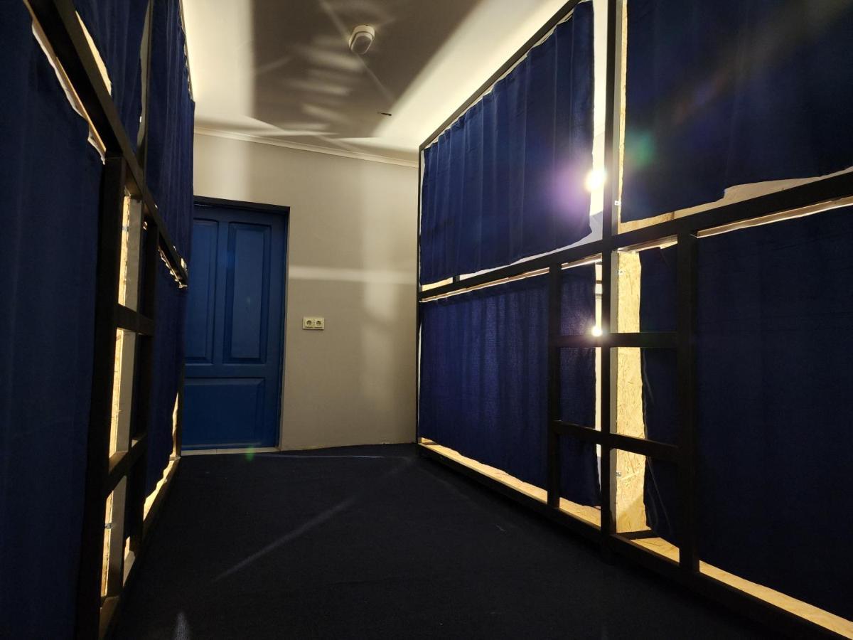 Gala Hostel Тбілісі Екстер'єр фото